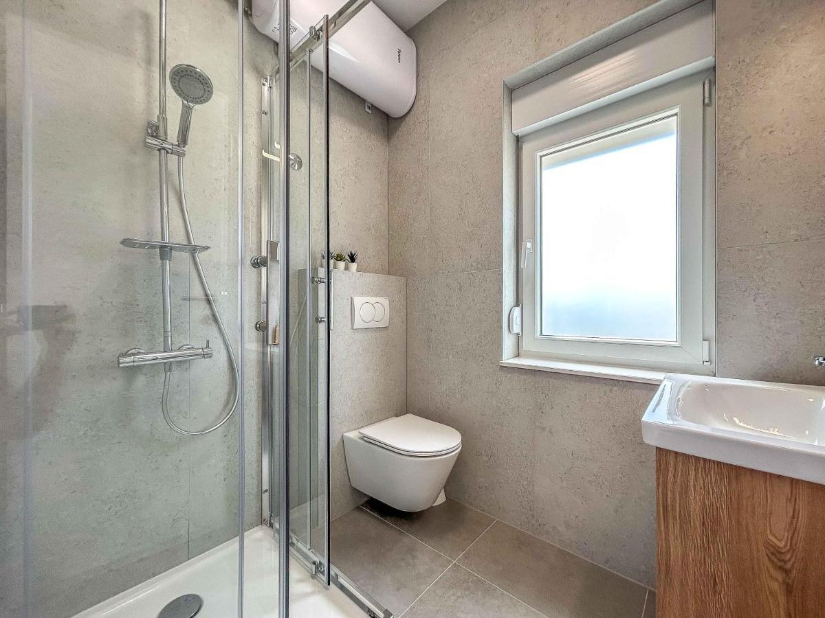 Apartmani Tatjana Novalja Exterior foto
