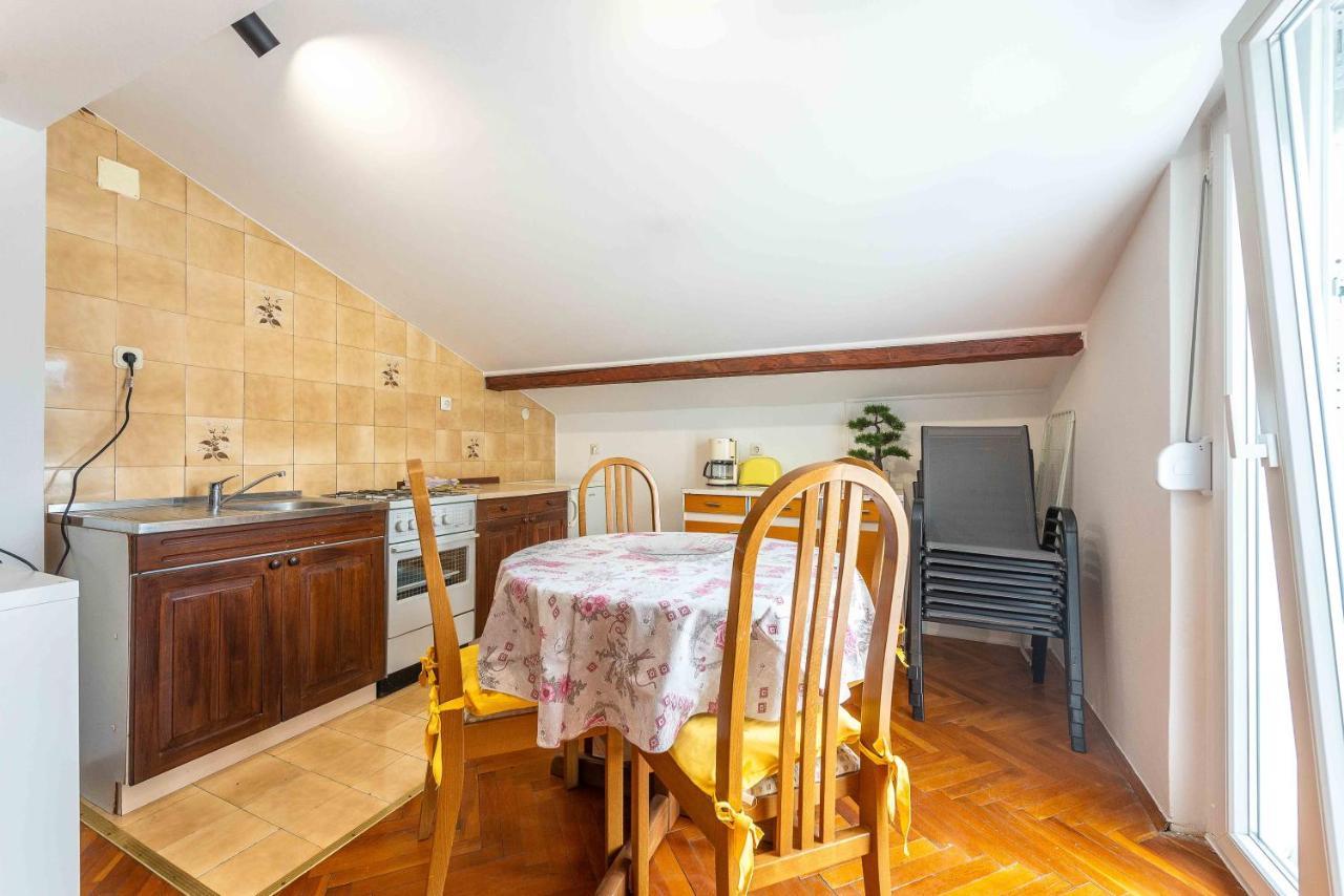 Apartmani Tatjana Novalja Exterior foto