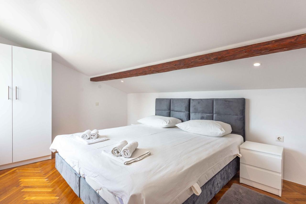 Apartmani Tatjana Novalja Exterior foto