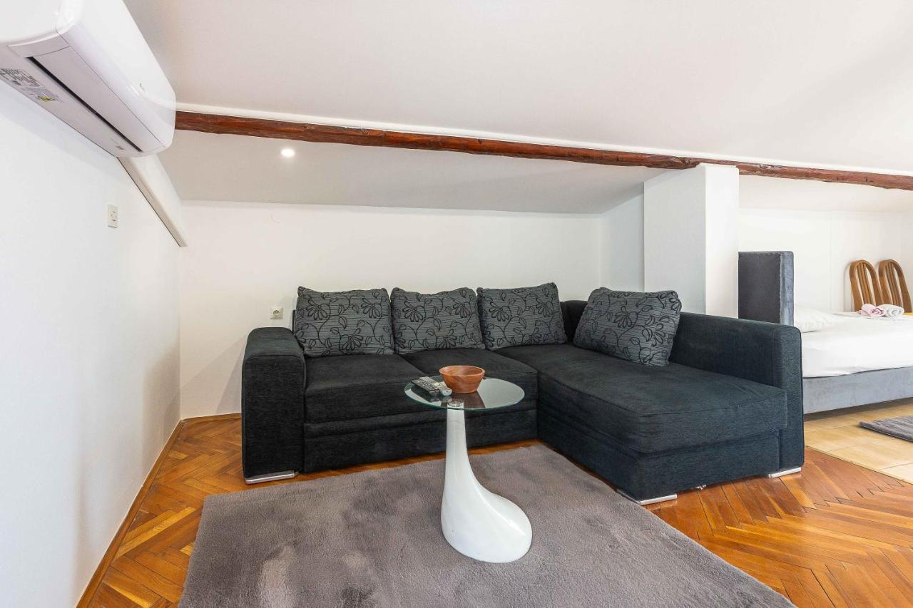 Apartmani Tatjana Novalja Exterior foto